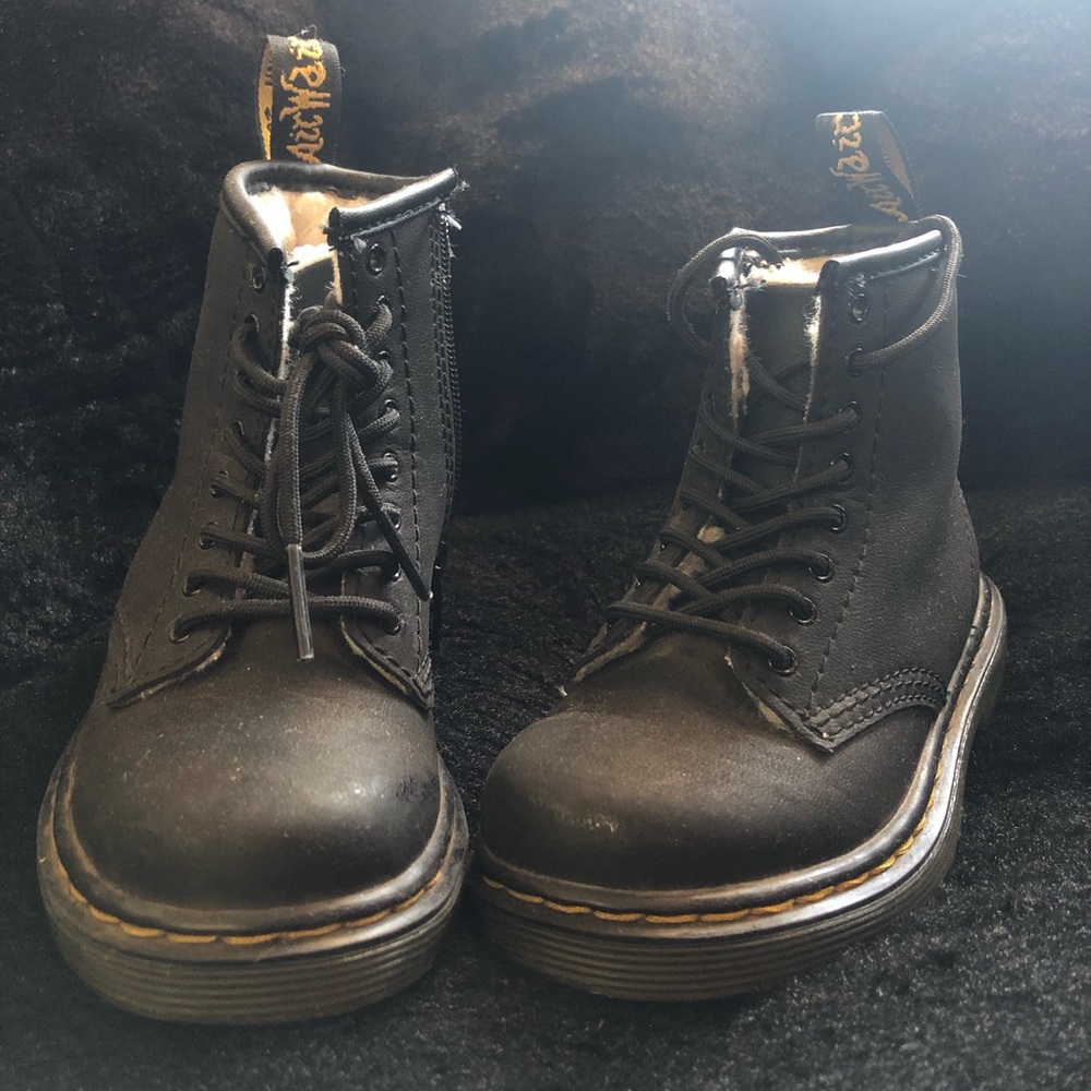 Dr. Martens size 8 kids toddler serena faux fur